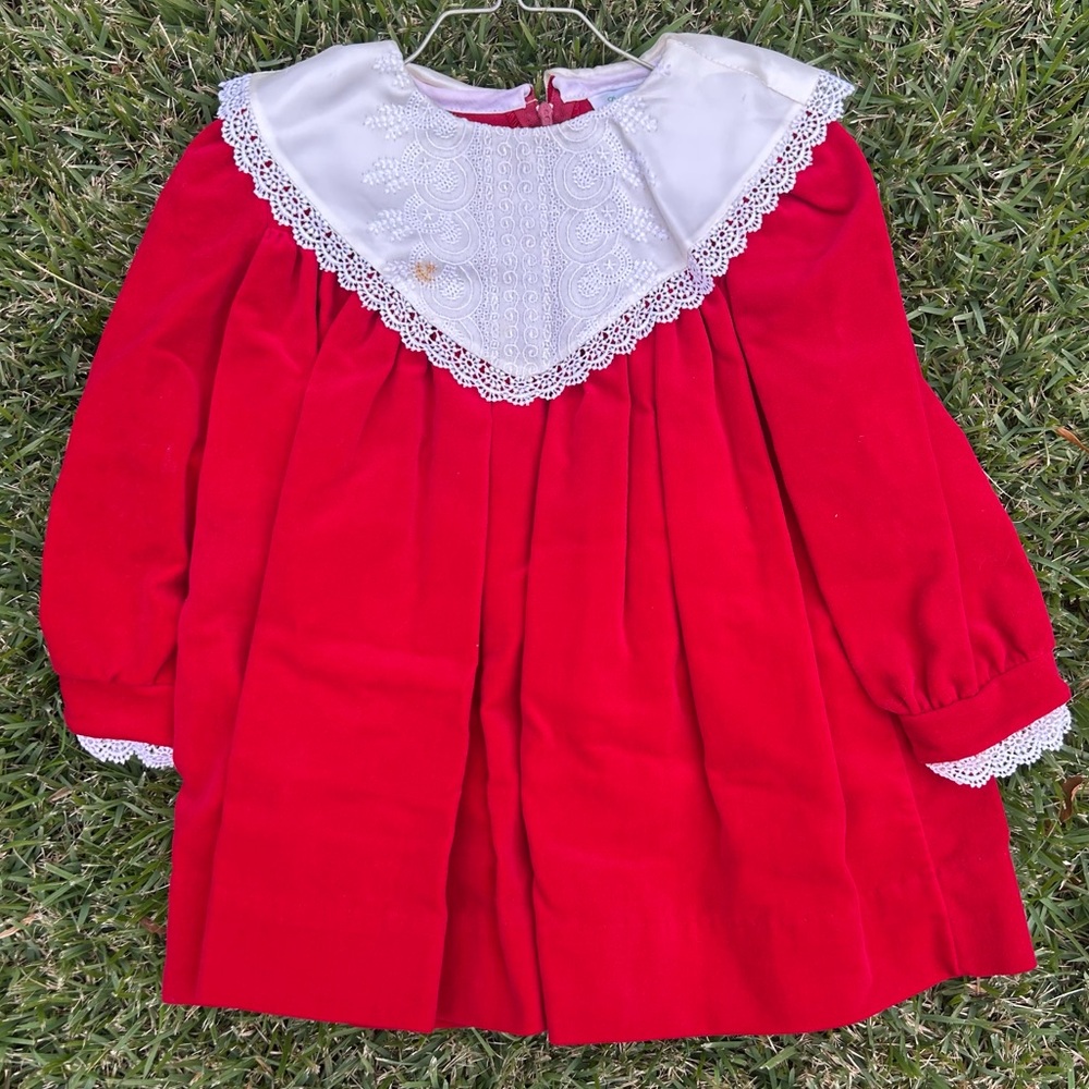 Vintage rare editions velvet collar lace trim red dress